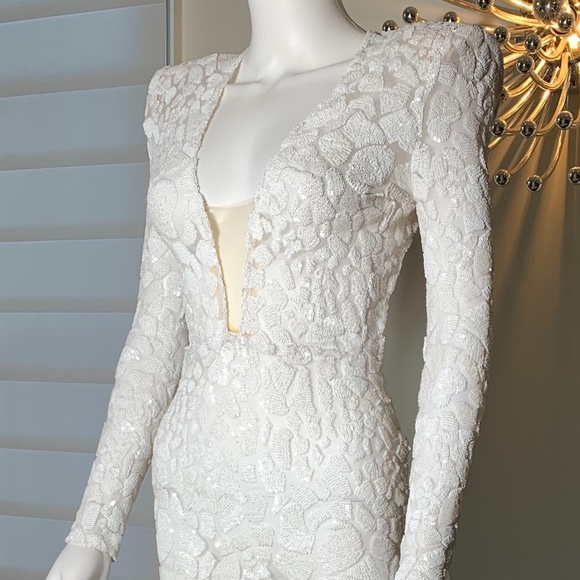 GALA DRESS - Picture 7 of 10